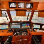 interfaz-de-control-del-sistema-raymarine — marine electronics installation for yachts