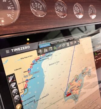 pantalla-de-navegacion-timezero-con-cartografia-actualizada — marine electronics installation for yachts